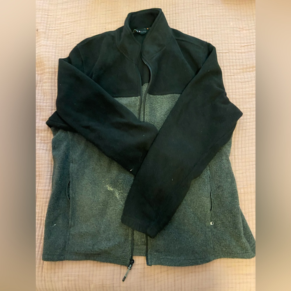 Swiss Alps Black Fleece Jacket
